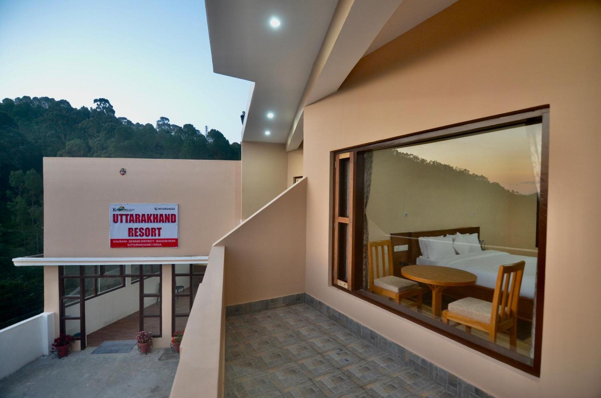 Uttarakhand Resort Kausani Extérieur photo