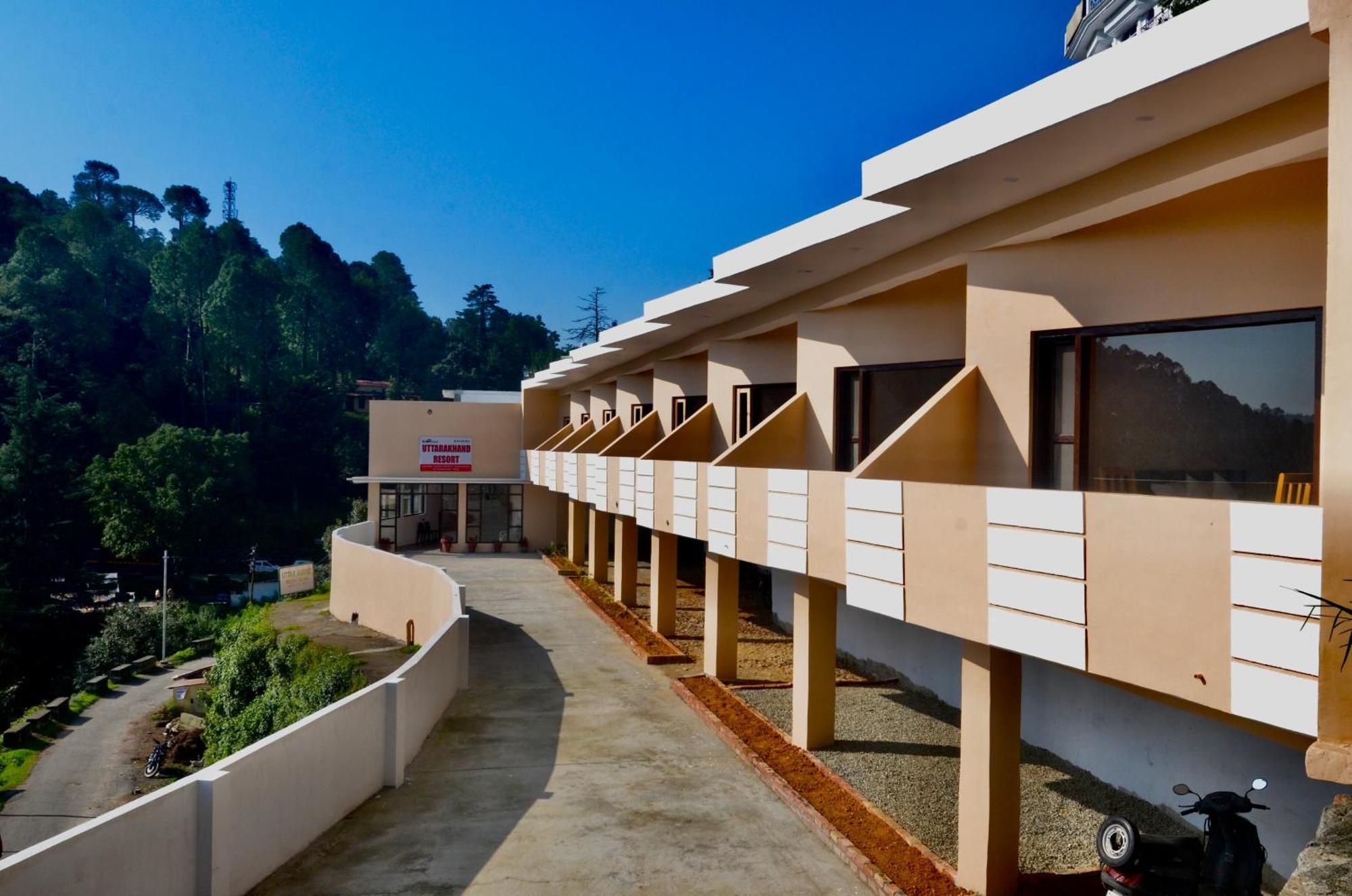 Uttarakhand Resort Kausani Extérieur photo