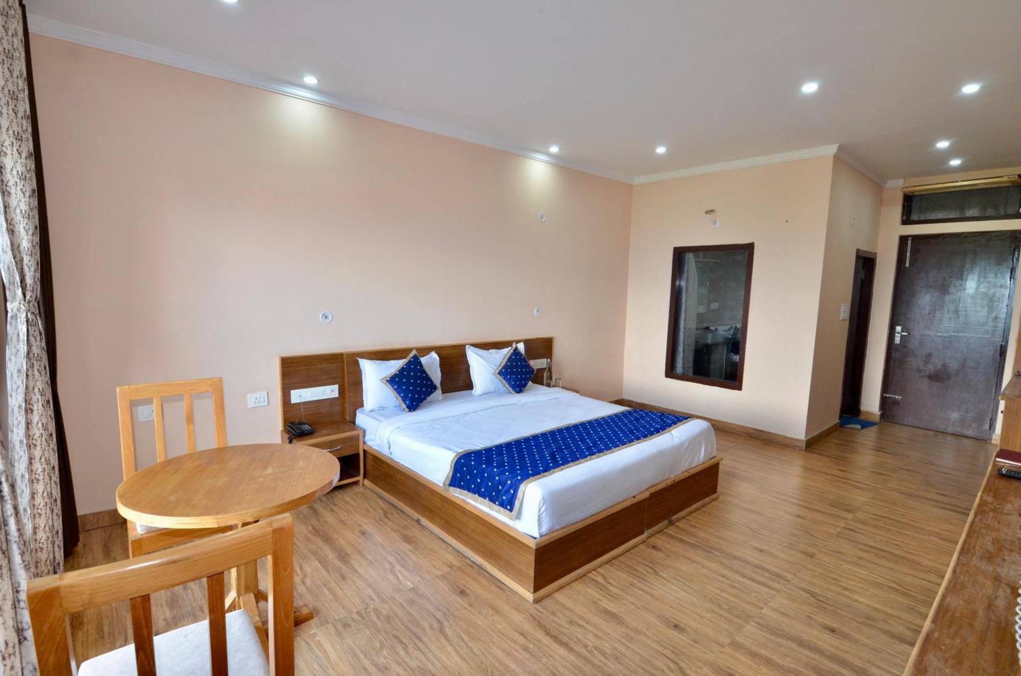 Uttarakhand Resort Kausani Extérieur photo
