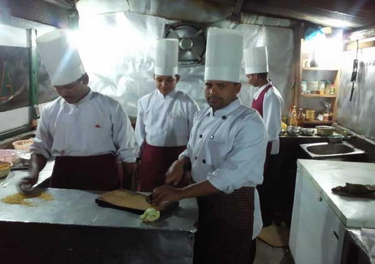 Uttarakhand Resort Kausani Extérieur photo